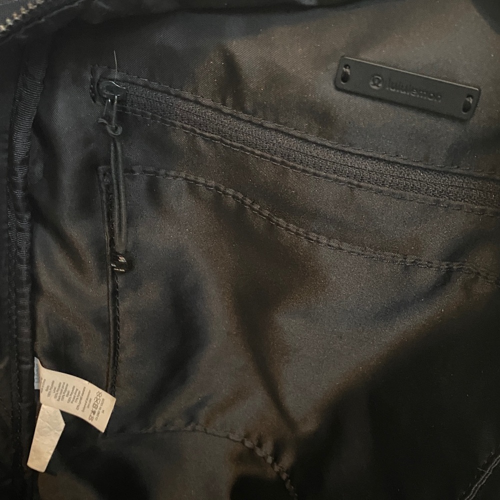 Lululemon Stylish Black Unisex Duffle Bag/Backpack Set - Picture 13 of 16